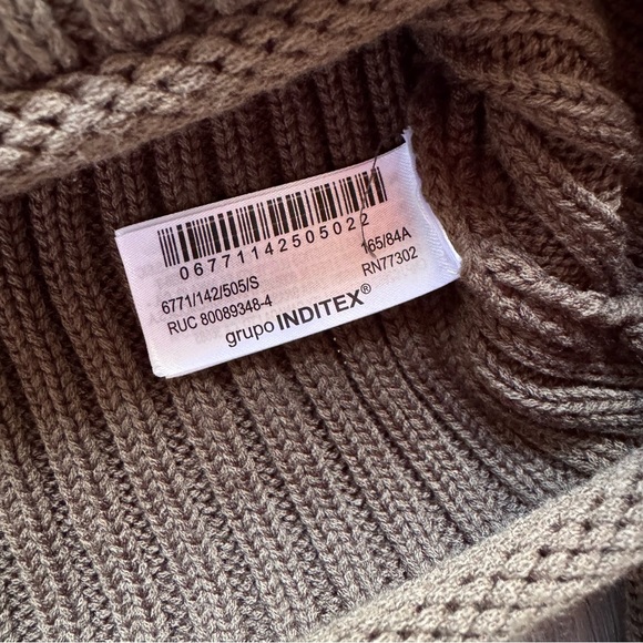 Zara Women’s Ribbed Knit Cropped Cowl Turtleneck 100% Acrylic Sweater Size Small - Picture 4 of 5